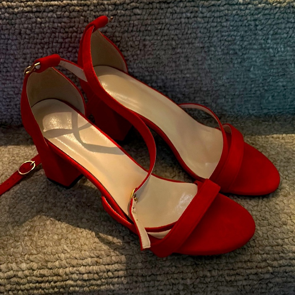 Shein red heels size 40